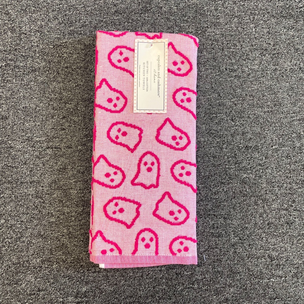 Pink Ghost Hand Towel Set